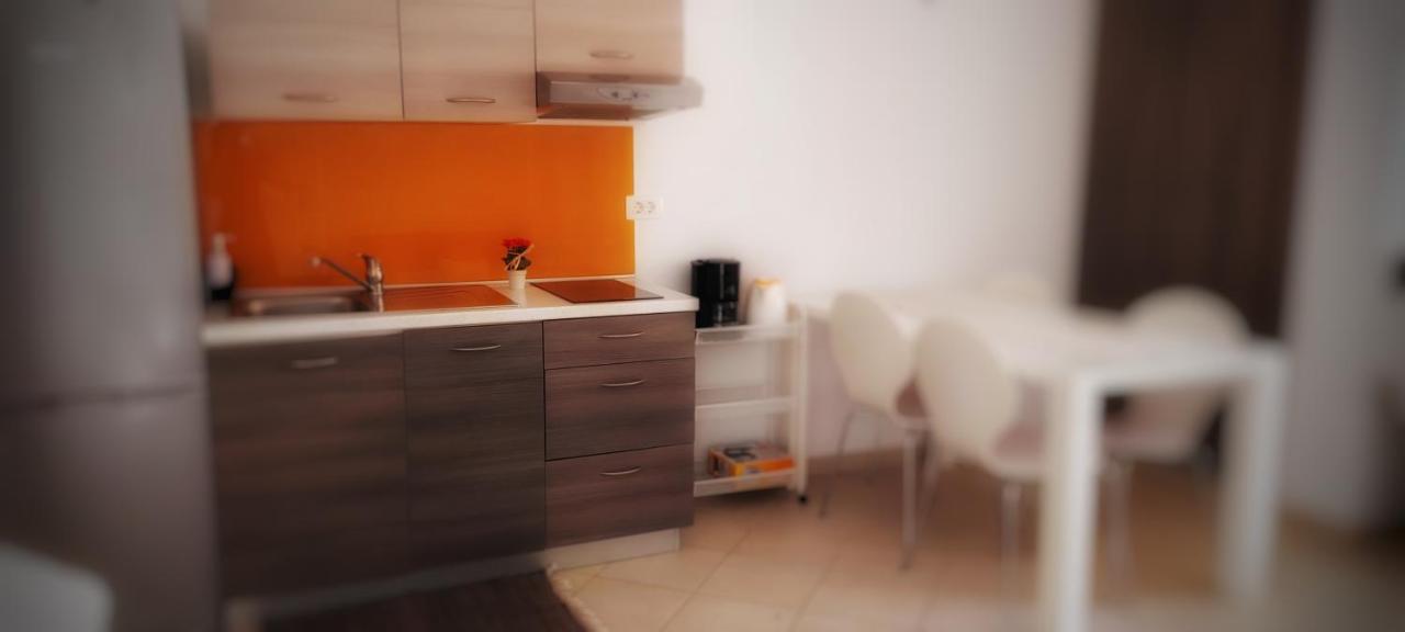 Apartmani Tomislav Krk Town Luaran gambar