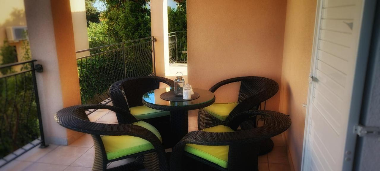 Apartmani Tomislav Krk Town Luaran gambar