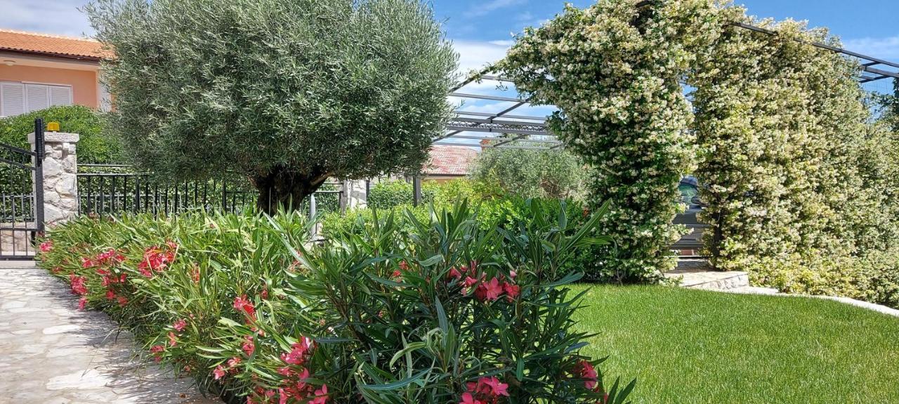 Apartmani Tomislav Krk Town Luaran gambar